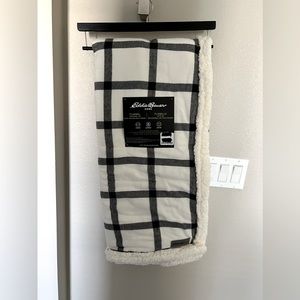 Eddie Bauer Flannel Sherpa Throw, same or next shipping